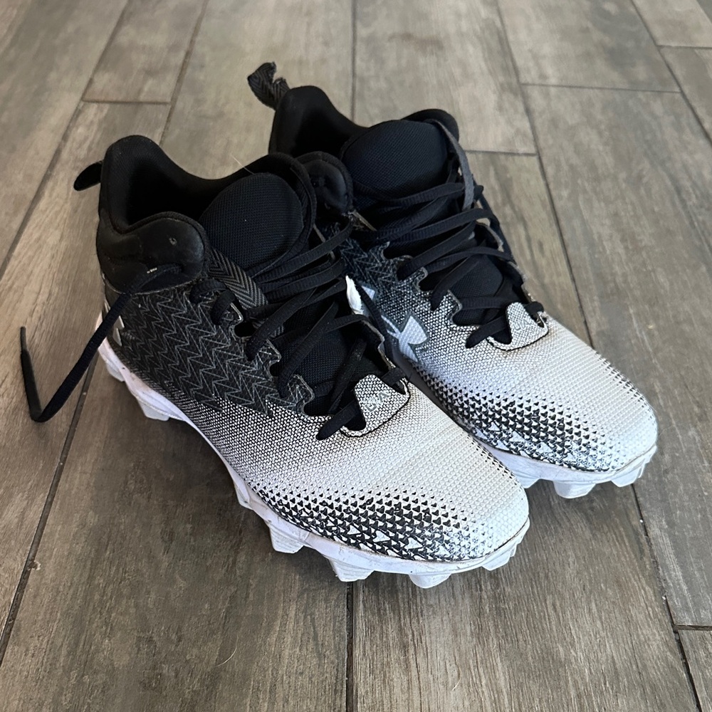 Under Armour men’s cleats